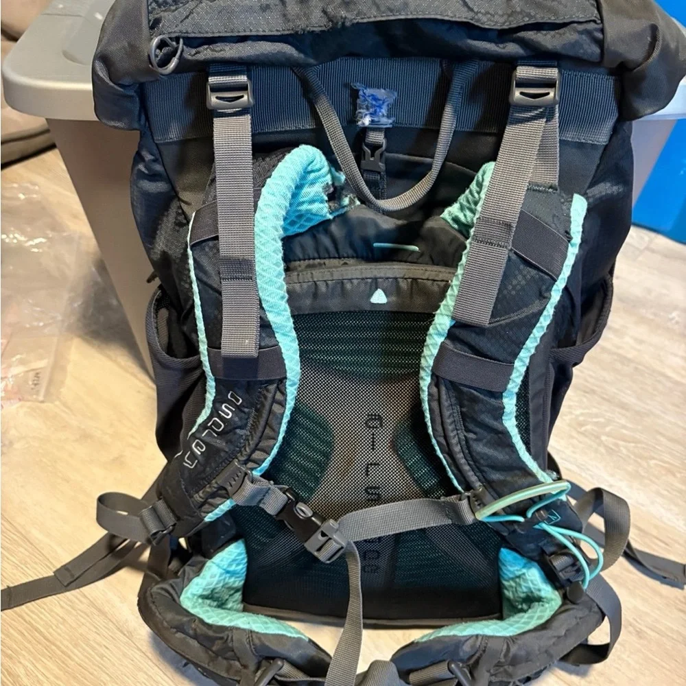 OSPREY Kyte 36 Black with Teal Accent Backpack